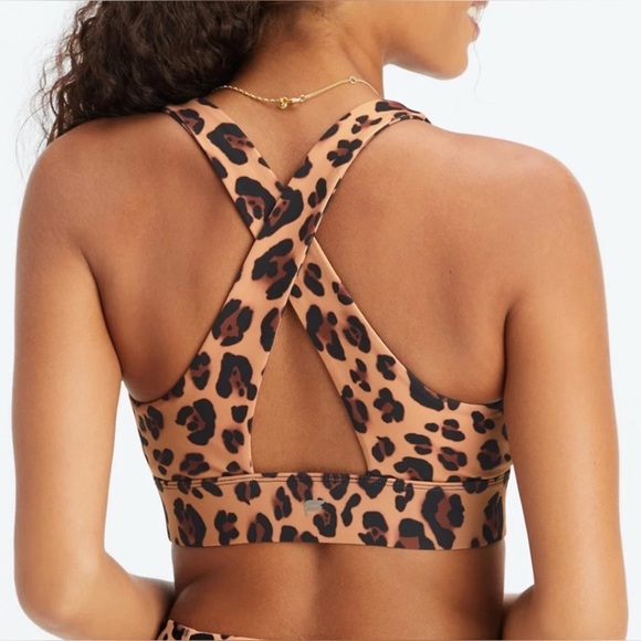 Fabletics Oasis Twist Medium Impact Sports Bra Leopard Print - Picture 13 of 14